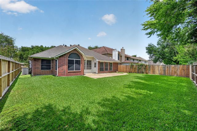 4535 Backenberry Drive, Friendswood, TX 77546