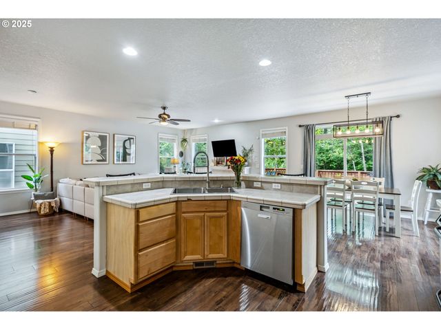 7650 Sw CARRIAGE OAKS Ln, Wilsonville, OR 97070