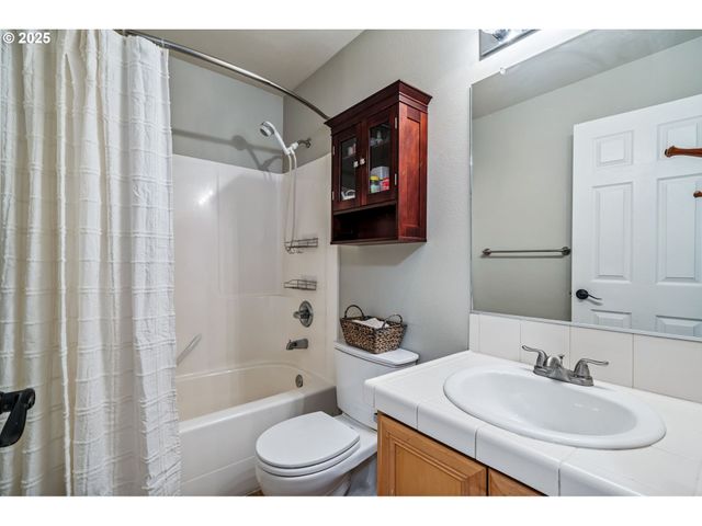 7650 Sw CARRIAGE OAKS Ln, Wilsonville, OR 97070