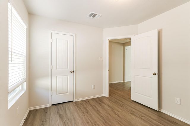 2812 Briggs Drive, Conroe, TX 77301