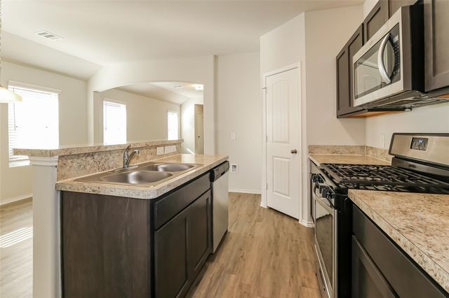 2812 Briggs Drive, Conroe, TX 77301