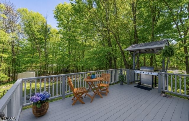 83 Brink Rd, Wantage Twp., NJ 07461