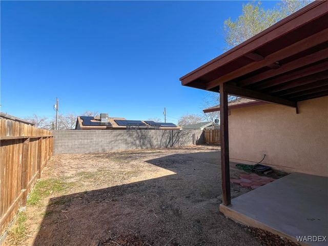 1951 Motor Avenue, Kingman, AZ 86401