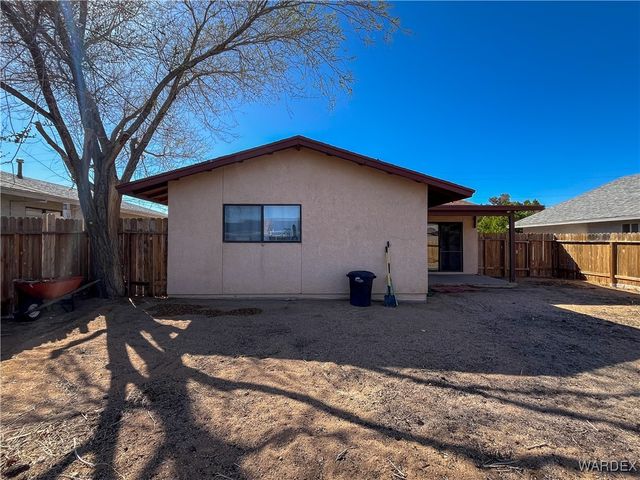 1951 Motor Avenue, Kingman, AZ 86401