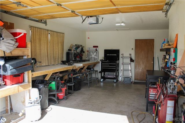 1951 Motor Avenue, Kingman, AZ 86401