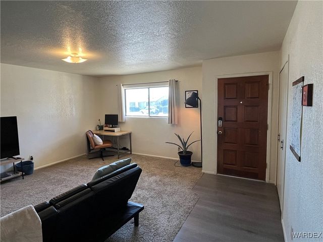 1951 Motor Avenue, Kingman, AZ 86401