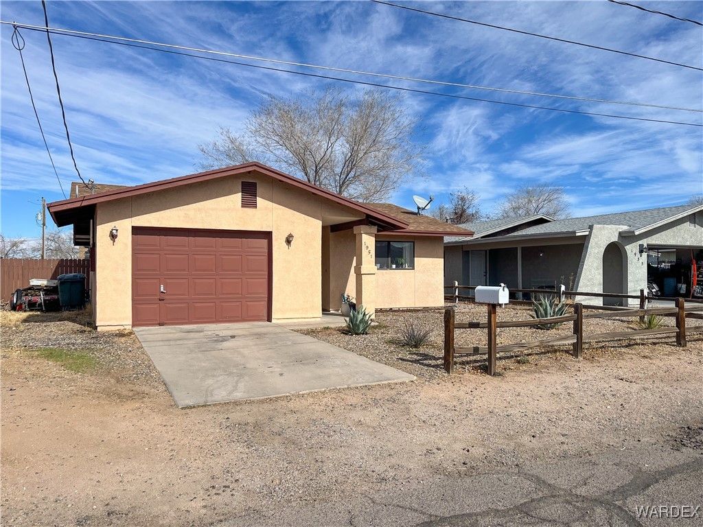 1951 Motor Avenue, Kingman, AZ 86401
