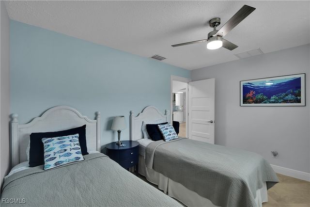 1529 SW 52nd TER, Cape Coral, FL 33914