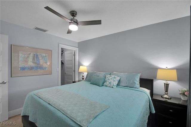 1529 SW 52nd TER, Cape Coral, FL 33914