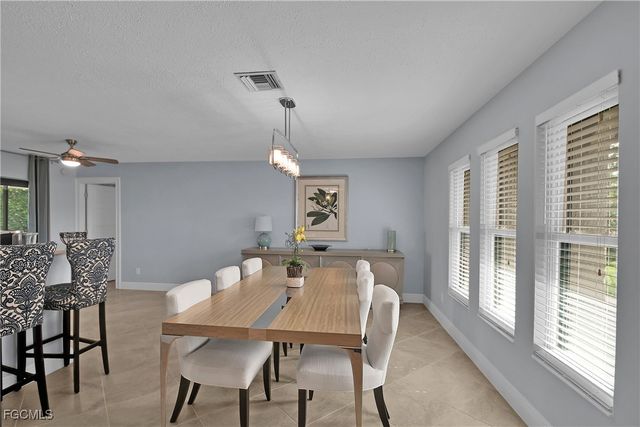 1529 SW 52nd TER, Cape Coral, FL 33914