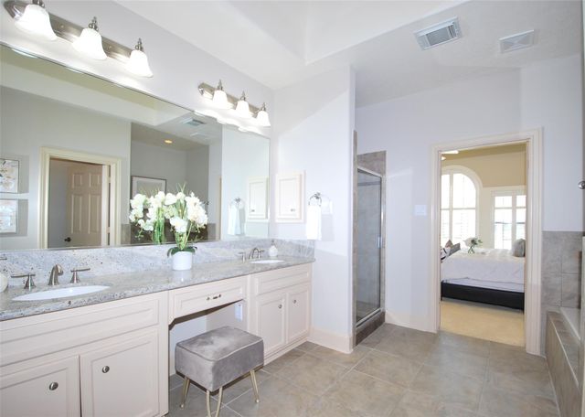 2410 Dorrington Street B, Houston, TX 77030