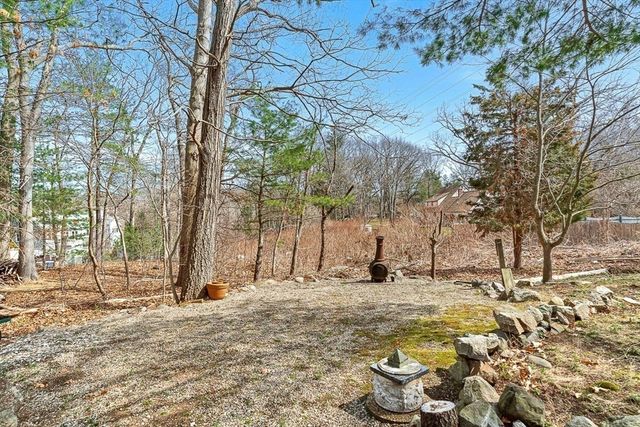 2 Liberty Ln, Lynnfield, MA 01940