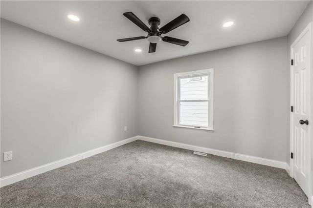 936 St Paul Avenue, Excelsior Springs, MO 64024