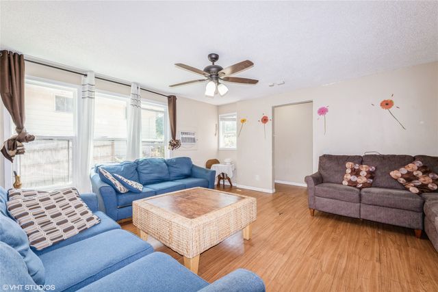 4131 55th Street, Des Moines, IA 50310