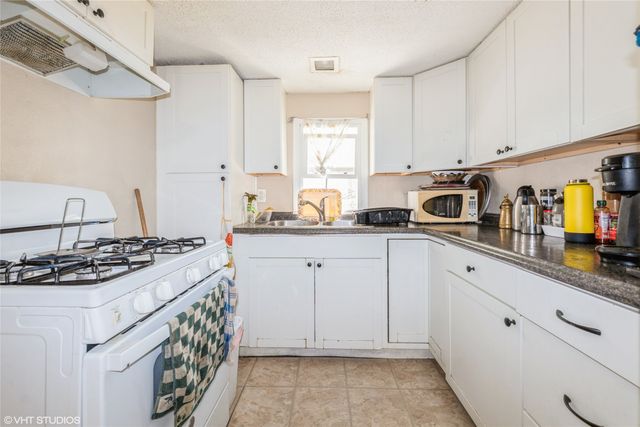 4131 55th Street, Des Moines, IA 50310