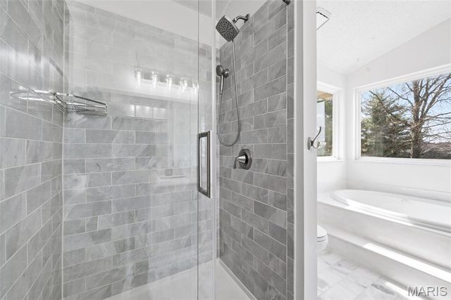 1888 Willow Oak Drive, St Charles, MO 63303