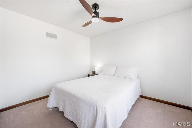 1888 Willow Oak Drive, St Charles, MO 63303