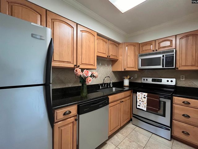 1825 St Julian Place 12F, Columbia, SC 29204