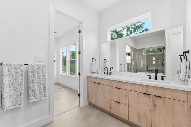 6042 Cebra Street, Houston, TX 77091