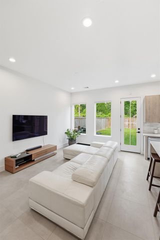 6042 Cebra Street, Houston, TX 77091