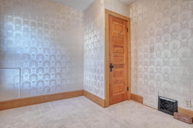 318 N Hartwell AVENUE, Waukesha, WI 53186