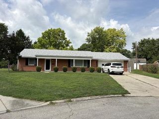 3040 Viewcrest Place, Kettering, OH 45420