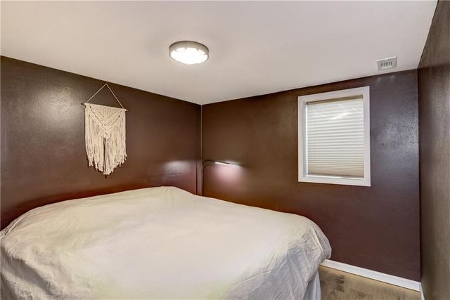 1517 E Clairemont Avenue, Eau Claire, WI 54701