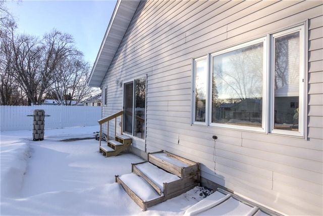 1517 E Clairemont Avenue, Eau Claire, WI 54701