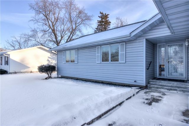 1517 E Clairemont Avenue, Eau Claire, WI 54701