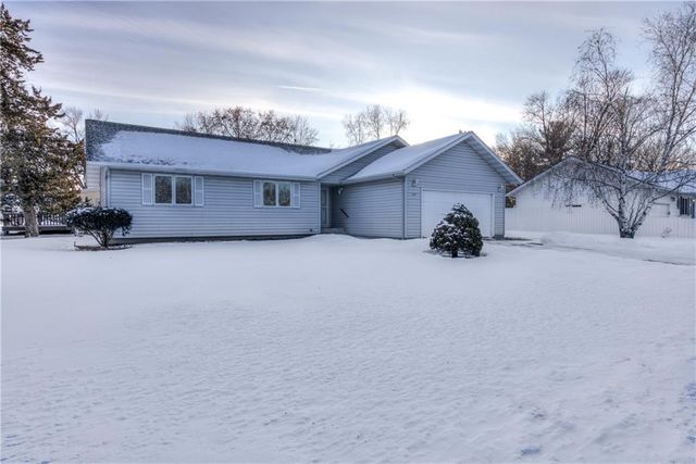 1517 E Clairemont Avenue, Eau Claire, WI 54701