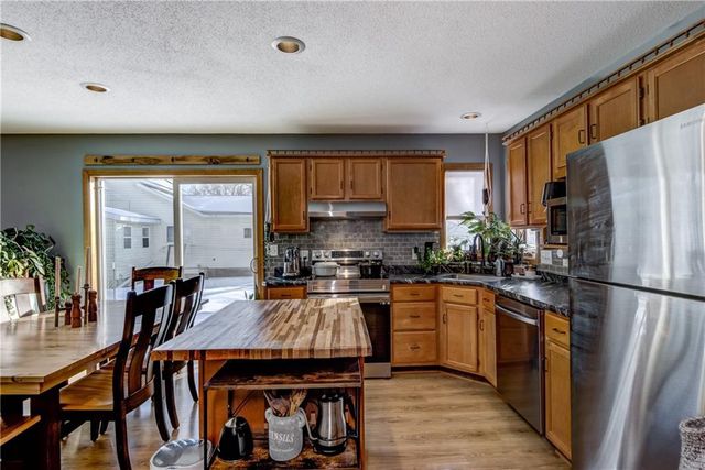 1517 E Clairemont Avenue, Eau Claire, WI 54701