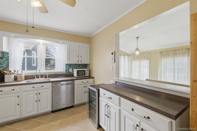 15 Crystal Court, Greenwood Lake, NY 10925