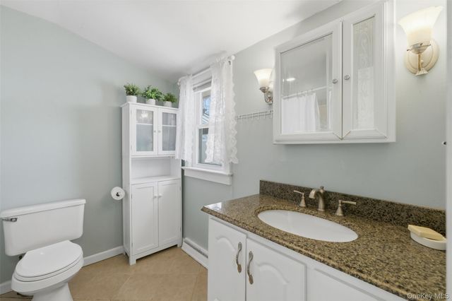 15 Crystal Court, Greenwood Lake, NY 10925