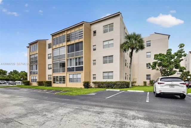 2811 Somerset Drive 405, Lauderdale Lakes, FL 33311