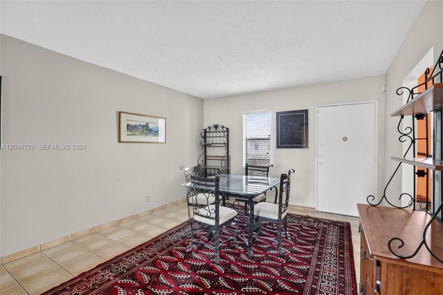 2811 Somerset Drive 405, Lauderdale Lakes, FL 33311