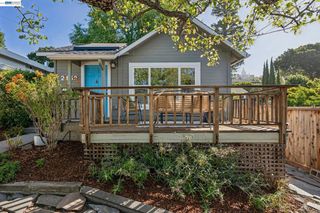 2452 Potomac St, Oakland, CA 94602