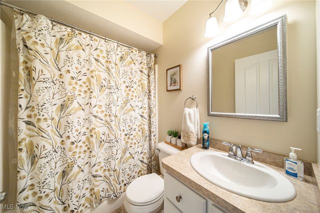 714 Rivers Edge Lane, Painesville, OH 44077