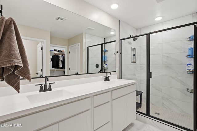 18156 W LARKSPUR Drive, Goodyear, AZ 85338