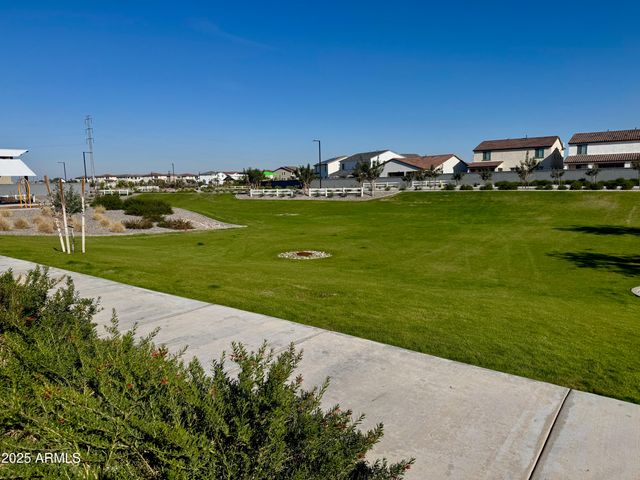 18156 W LARKSPUR Drive, Goodyear, AZ 85338