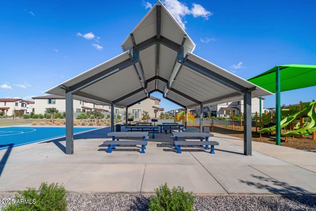 18156 W LARKSPUR Drive, Goodyear, AZ 85338