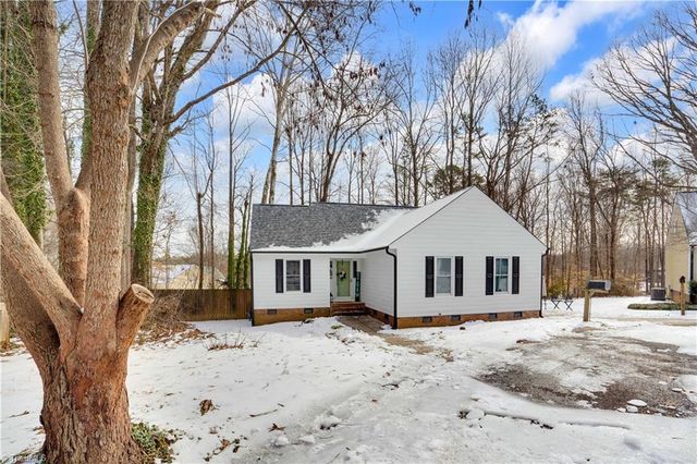 966 Chatfield Drive, Jamestown, NC 27282