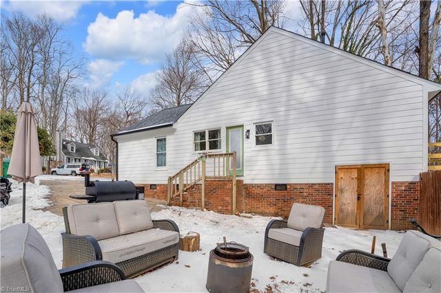 966 Chatfield Drive, Jamestown, NC 27282