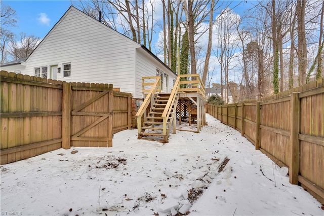 966 Chatfield Drive, Jamestown, NC 27282