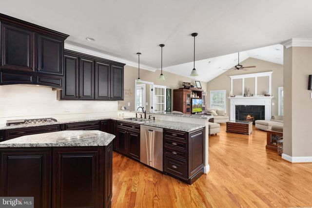 243 SUMMERFIELD DR, Winchester, VA 22602