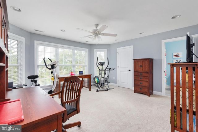 243 SUMMERFIELD DR, Winchester, VA 22602