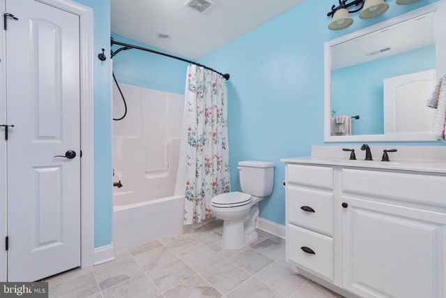 243 SUMMERFIELD DR, Winchester, VA 22602