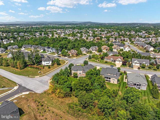 243 SUMMERFIELD DR, Winchester, VA 22602