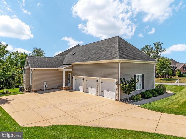 243 SUMMERFIELD DR, Winchester, VA 22602