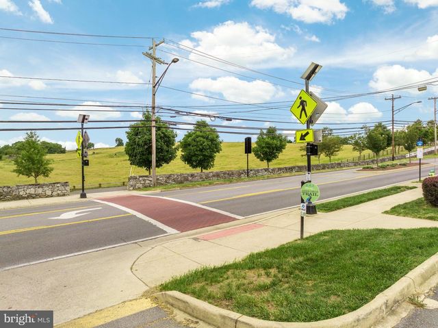 243 SUMMERFIELD DR, Winchester, VA 22602
