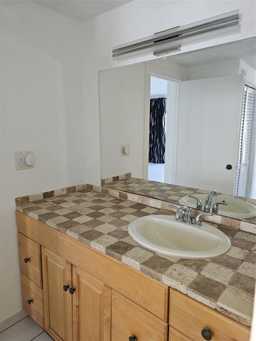 500 BAYVIEW Drive 817, Sunny Isles Beach, FL 33160